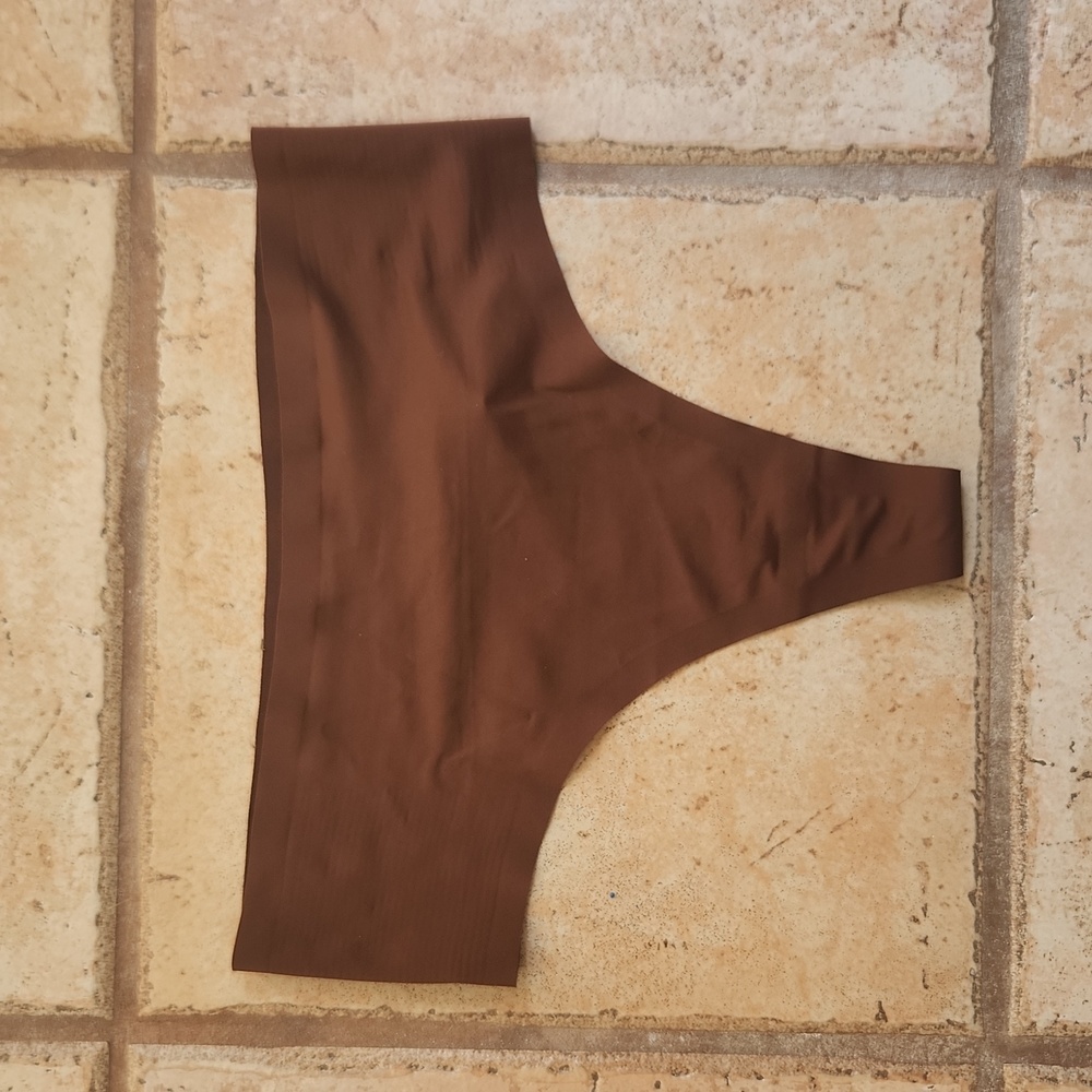 EBY high waisted thong Rich Mocha